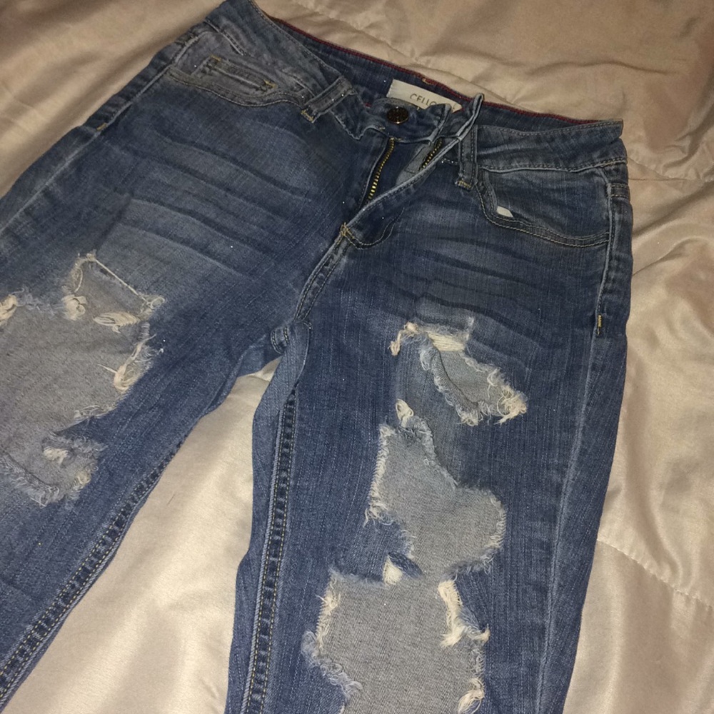 Ripped Jeans - Picture 2 of 2